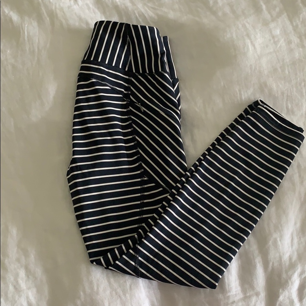 💗SOLD💗Athleta contender 7/8 legging